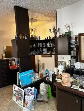 קונה עתיקות דרור פינויים מכירת תכולת דירה מחיר פינוי דירה